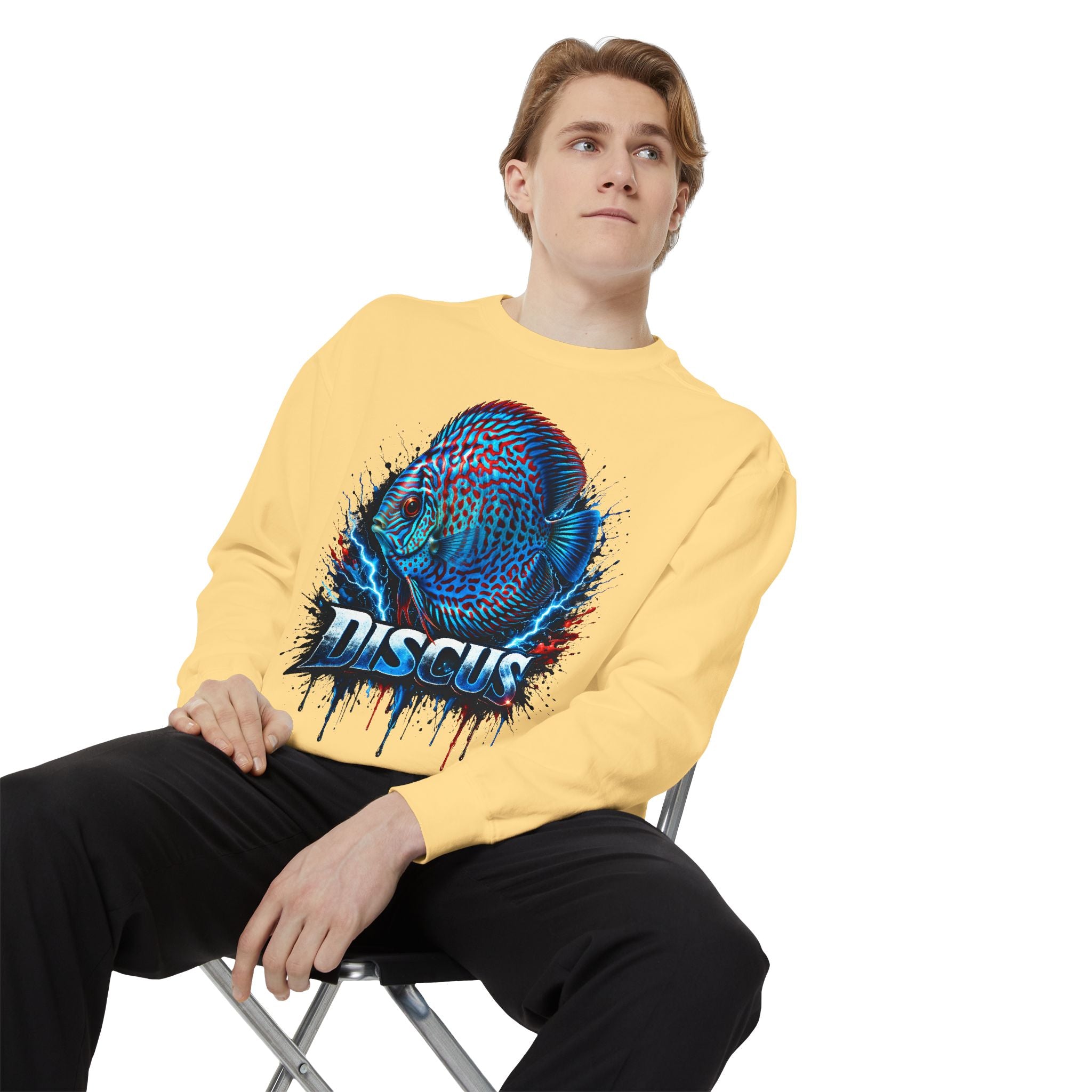 Discus Fish Graphic Sweatshirt — Vibrant Aquarium Lover Crewneck